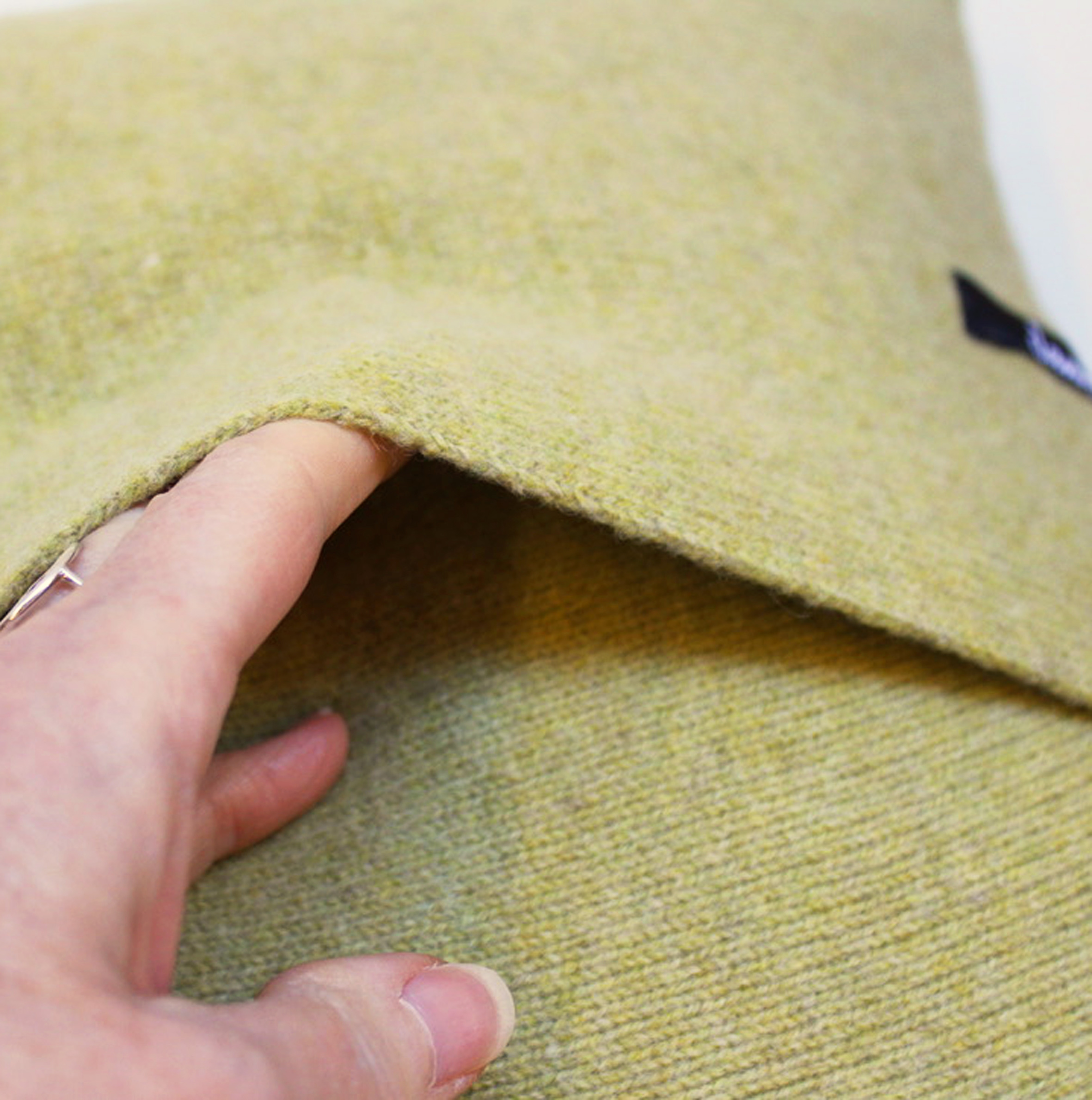 A Treeline cushion Citrus Green - Image 7