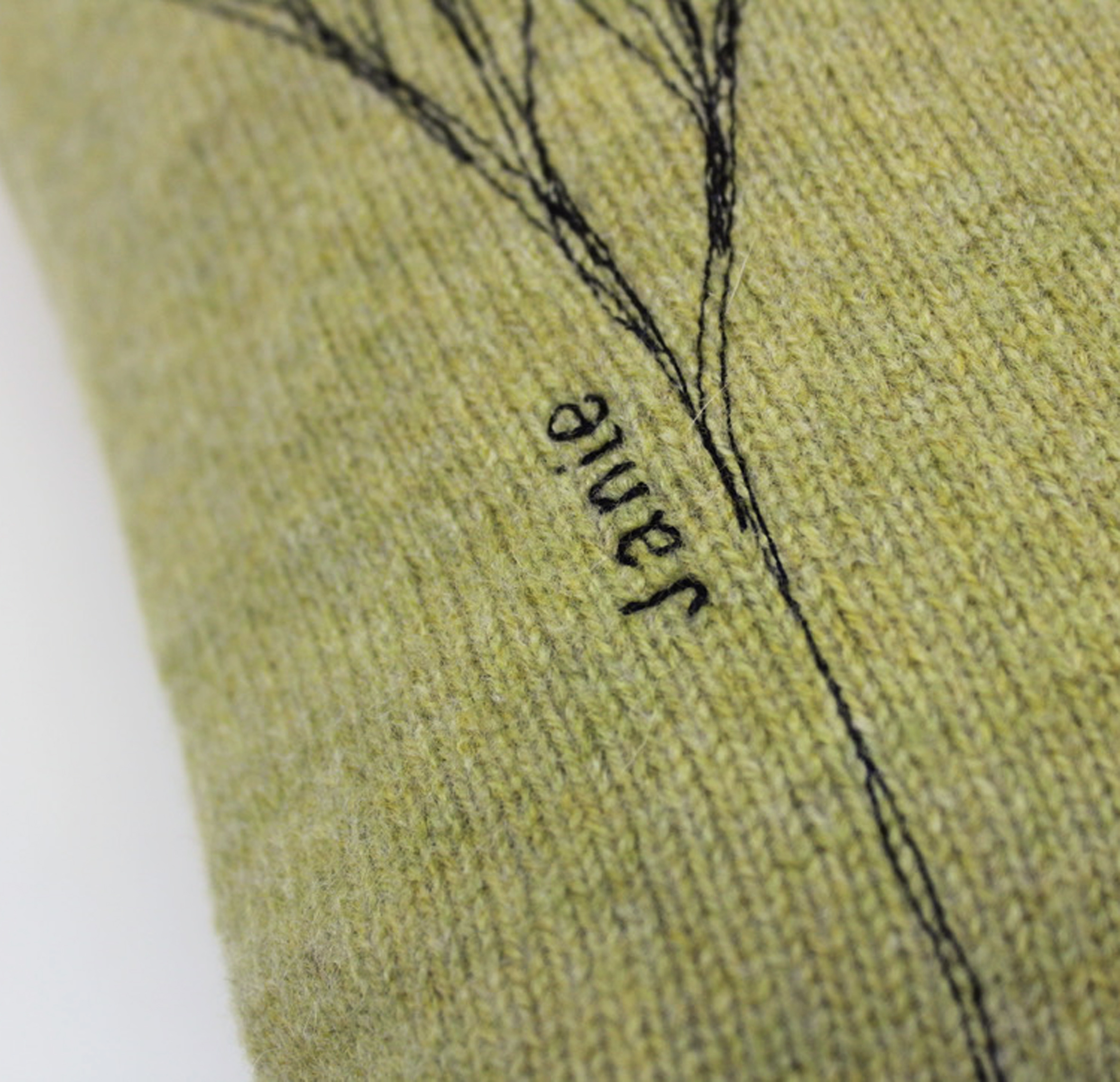 A Treeline cushion Citrus Green - Image 3