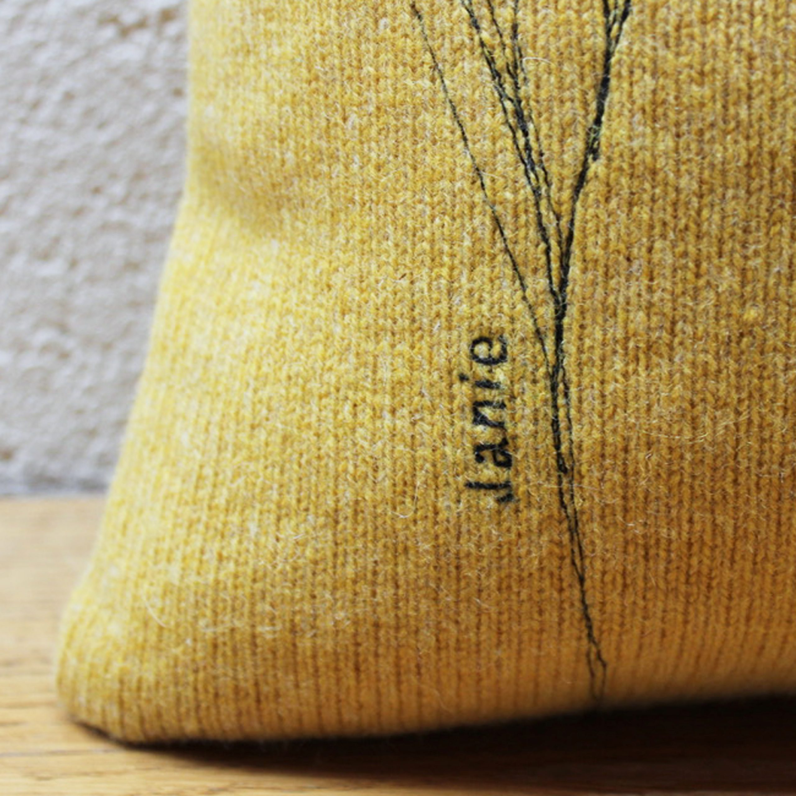 A Treeline cushion soft Gold - Image 2